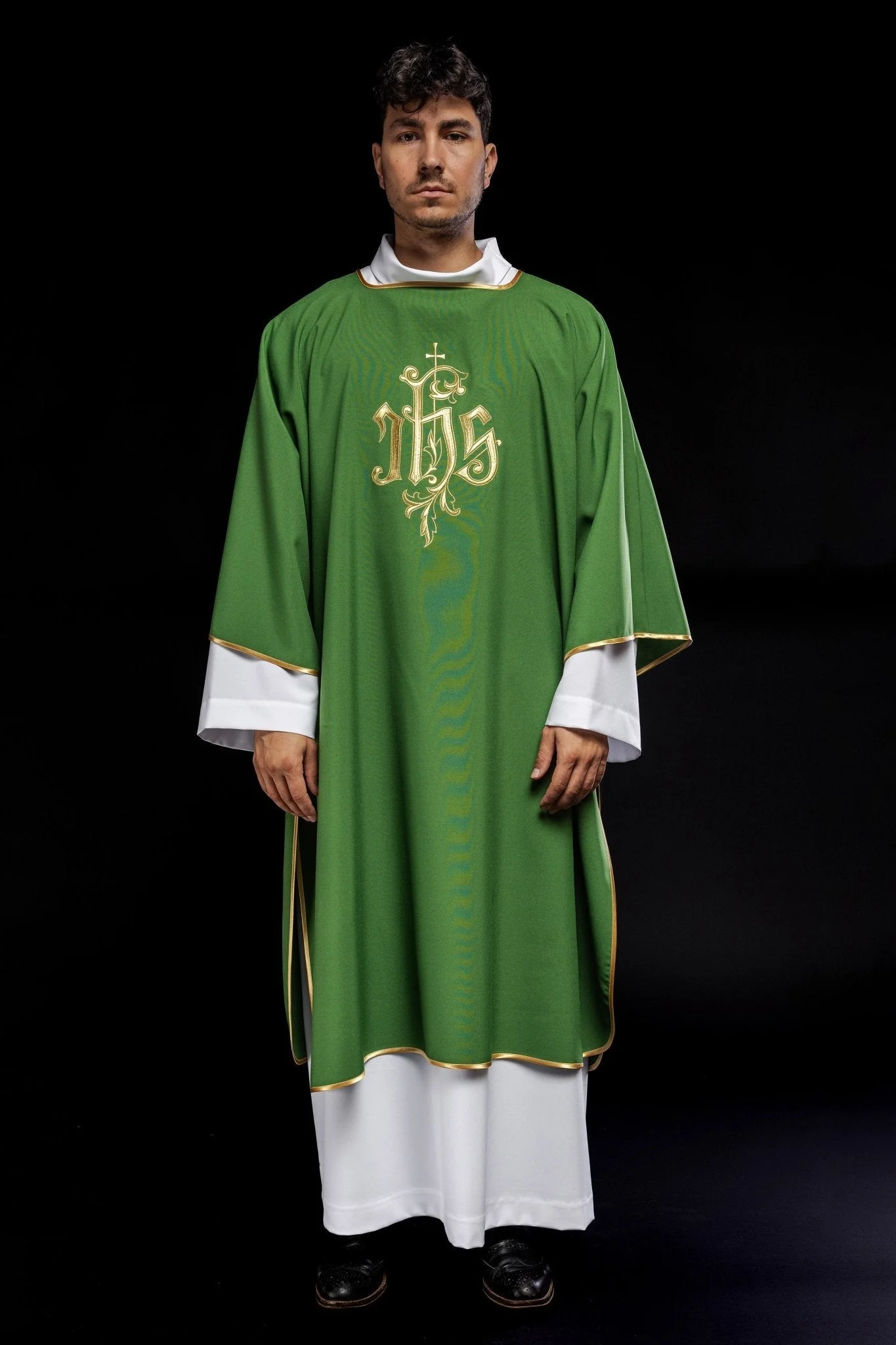 Green dalmatic chasuble with gold IHS - Image 2