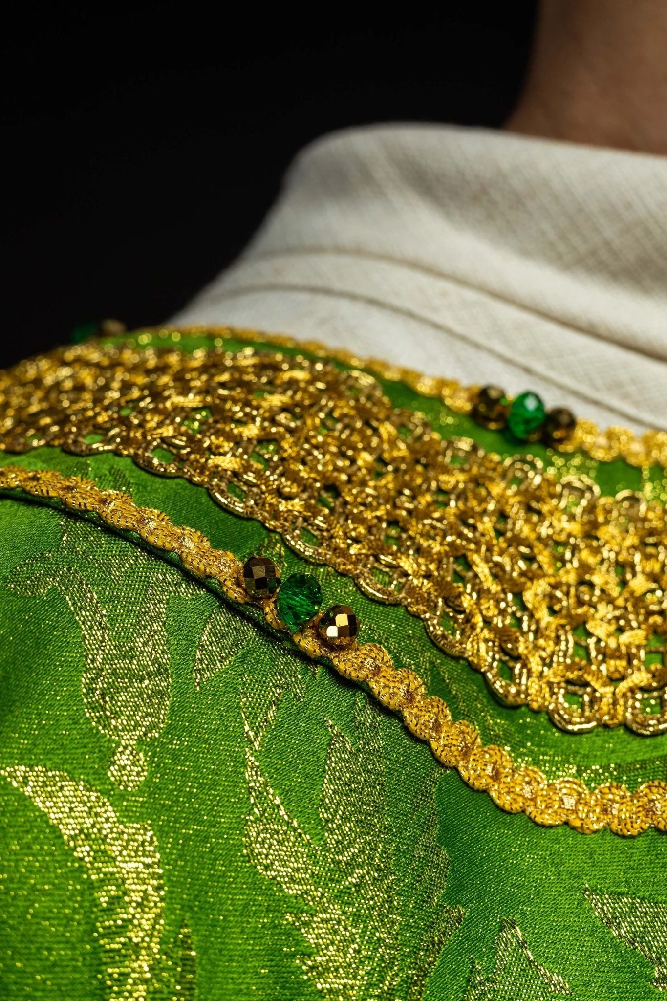 Handmade chasuble with natural stones Handmade 7010 Green - Image 5