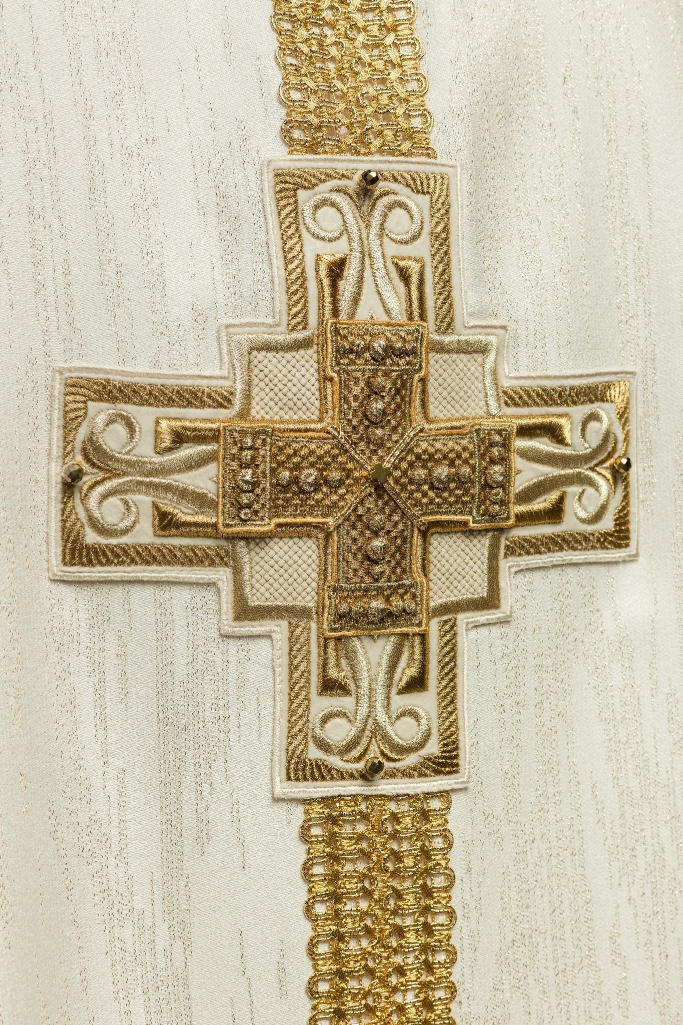 Handmade chasuble with natural stones Handmade 7015 Ecru - Image 3