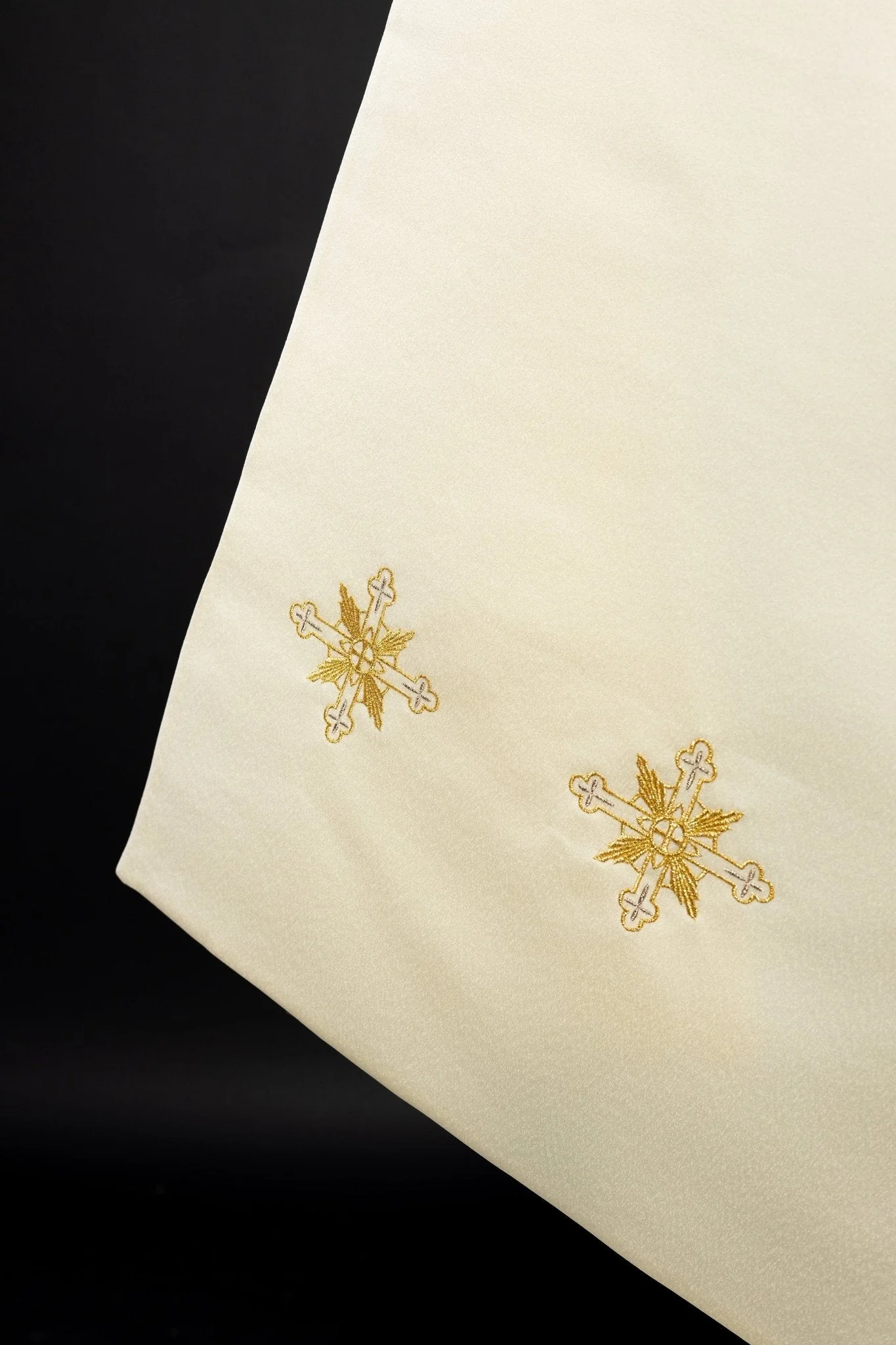 IHS embroidered liturgical veil - Image 2