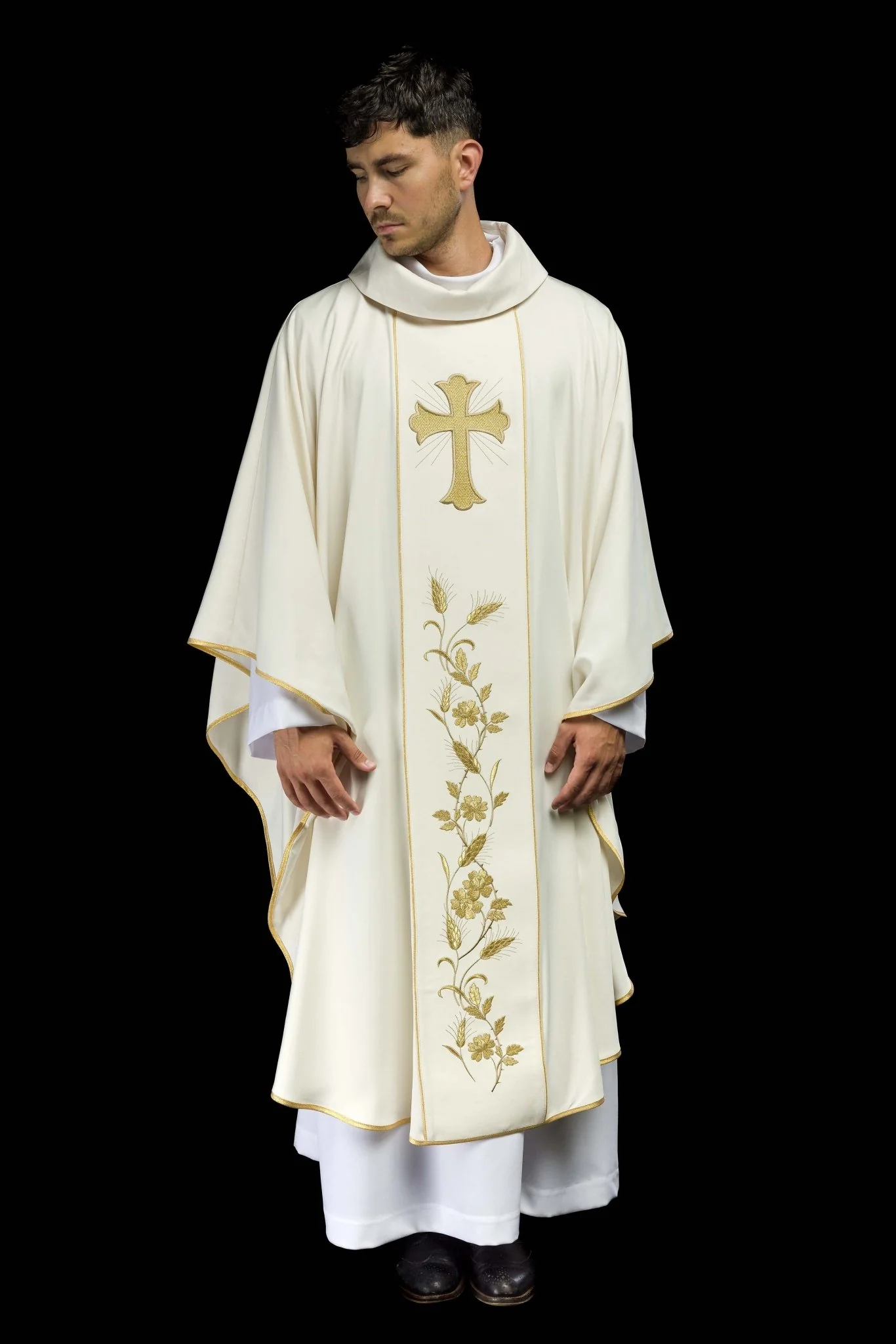 Ivory chasuble with cross and wheat embroidery - Image 7