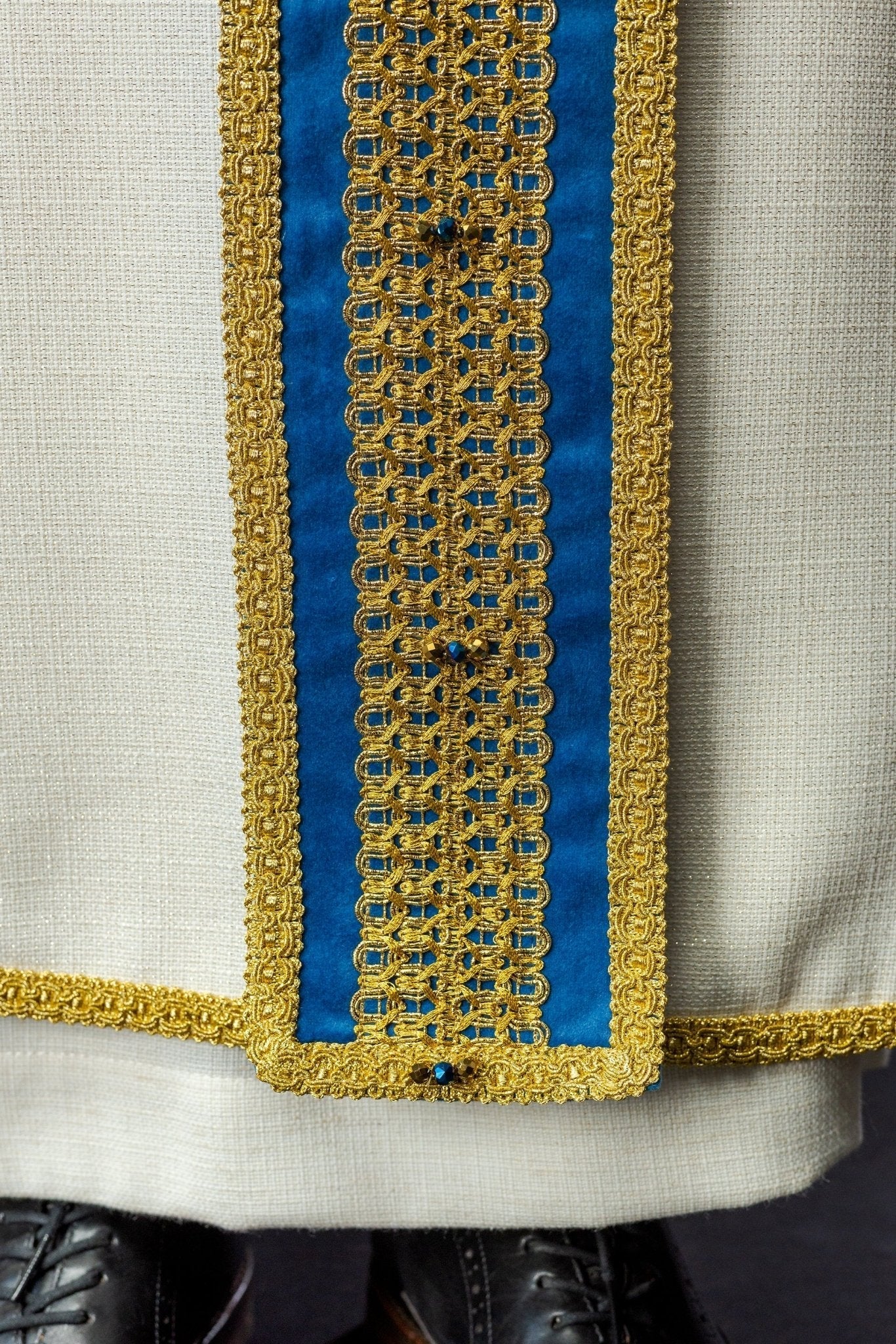 Ivory chasuble with light blue details Handmade 7001 - Image 5