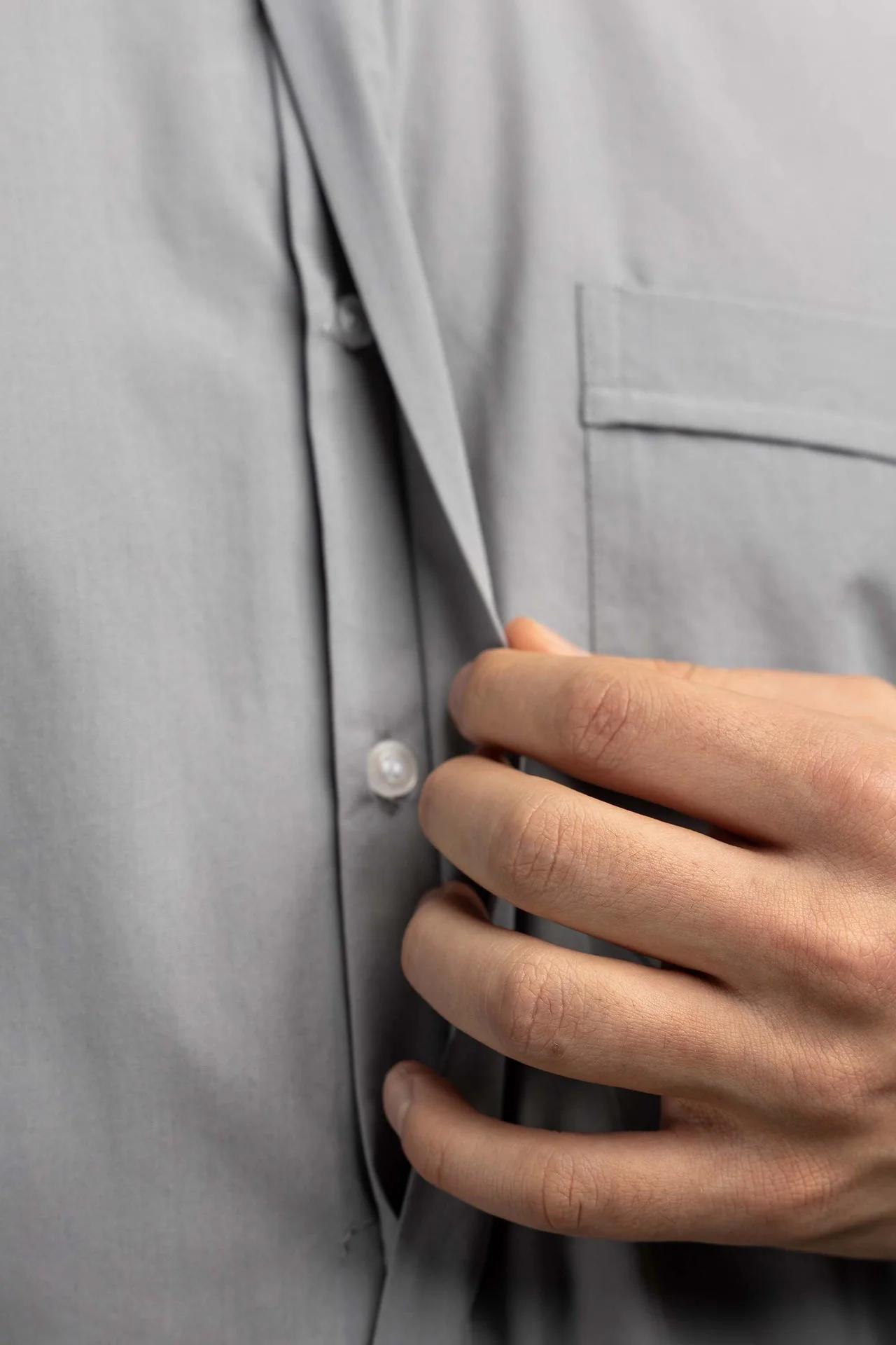 Light grey long-sleeved Roman clerical shirt with clerical collar - Image 5