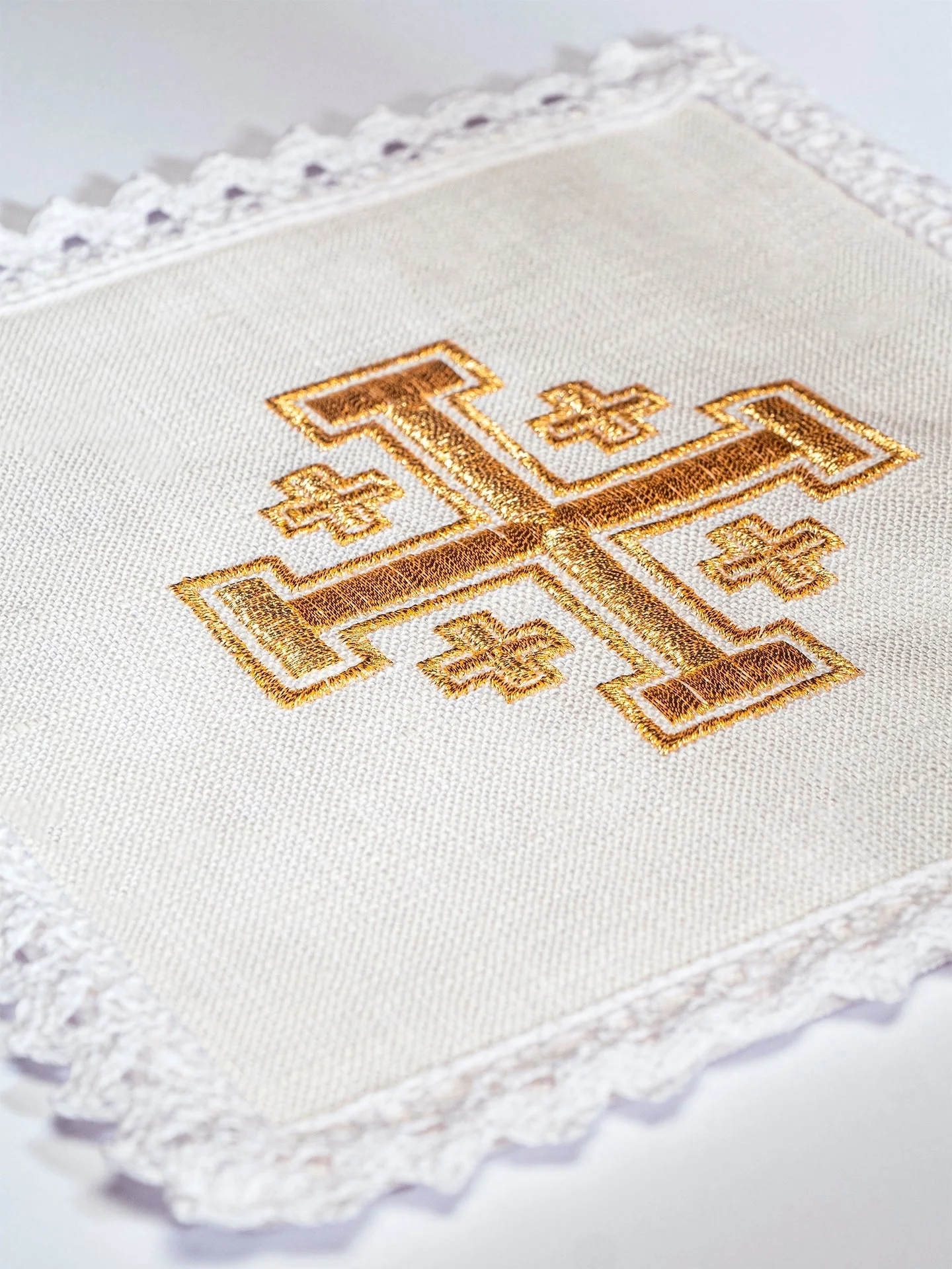 Linen Chalice Linens with Jerusalem Cross Embroidery - Image 2