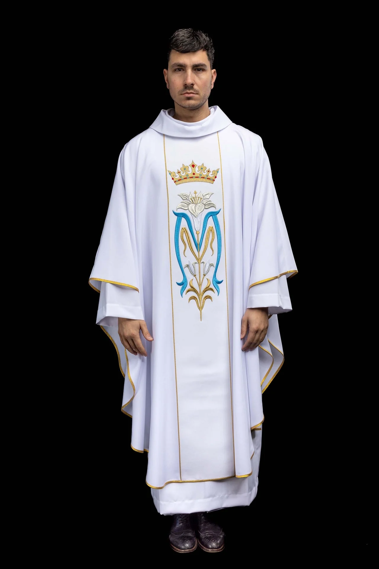 Marian embroidered liturgical chasuble with a crown in white - Image 2