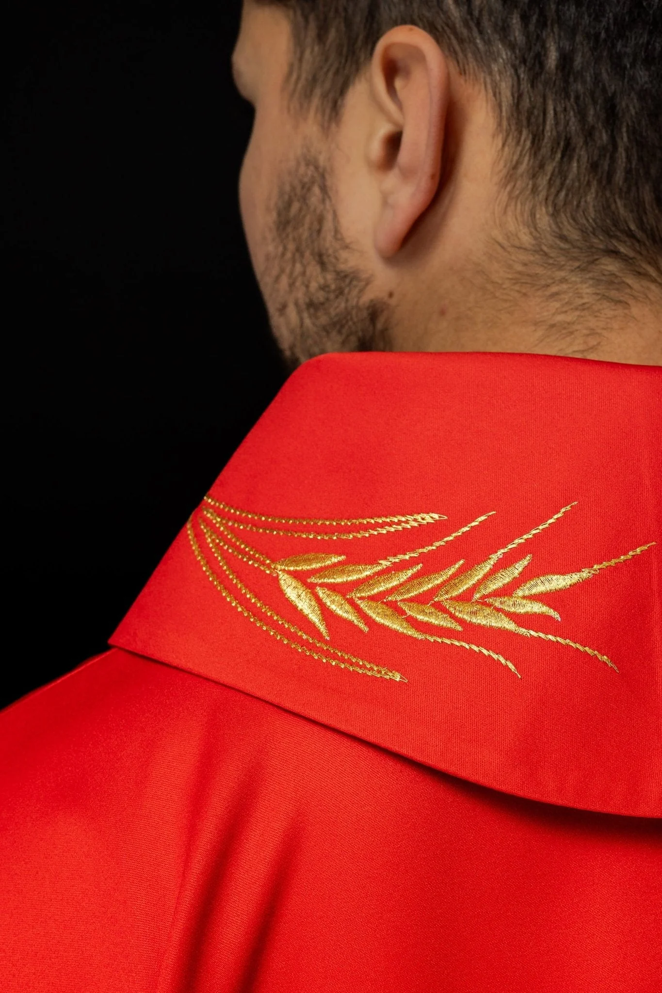 Monastic chasuble in red with embroidered collar and wheat symbol - Image 6