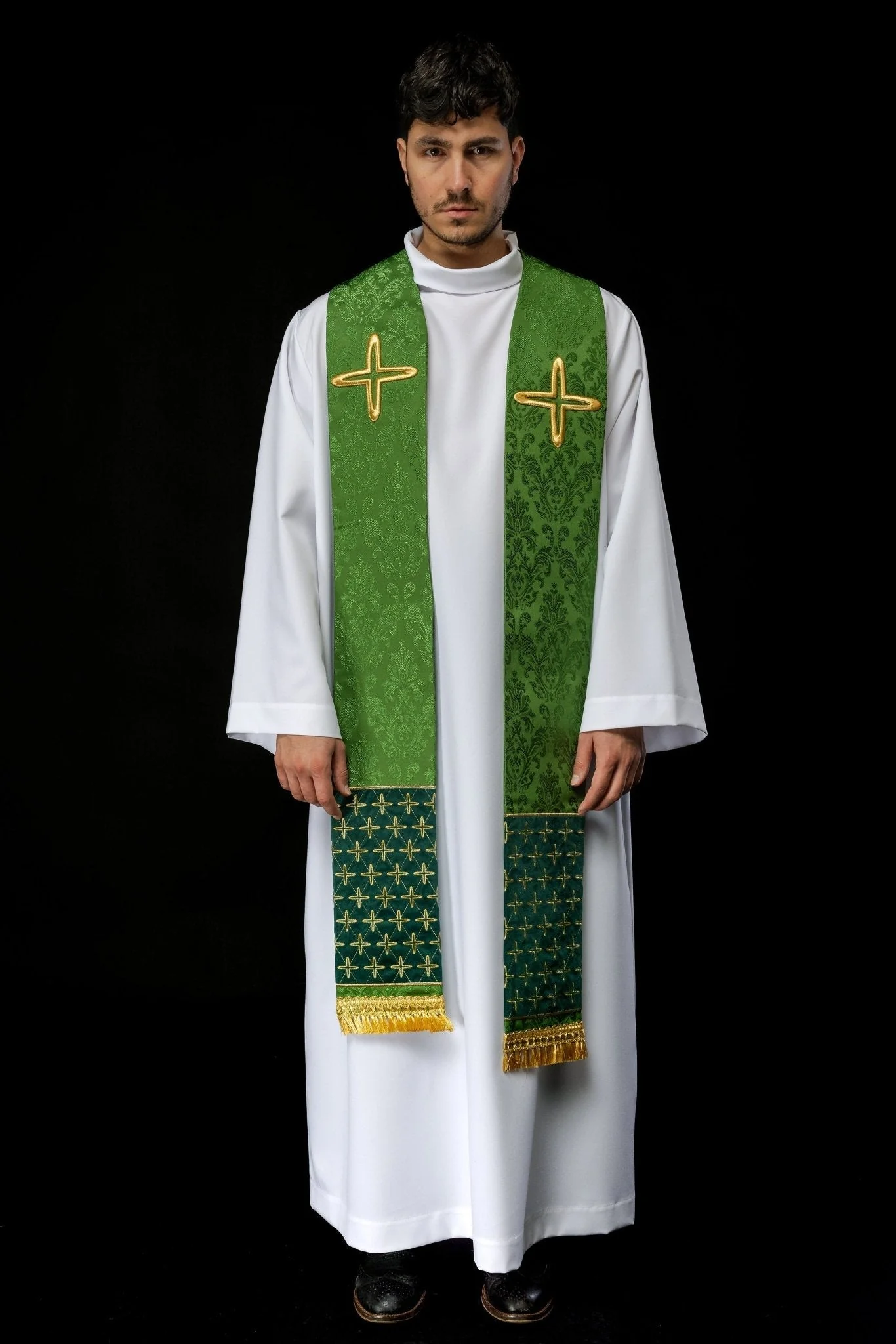 Priest stole in green made of jacquard texture - Image 6