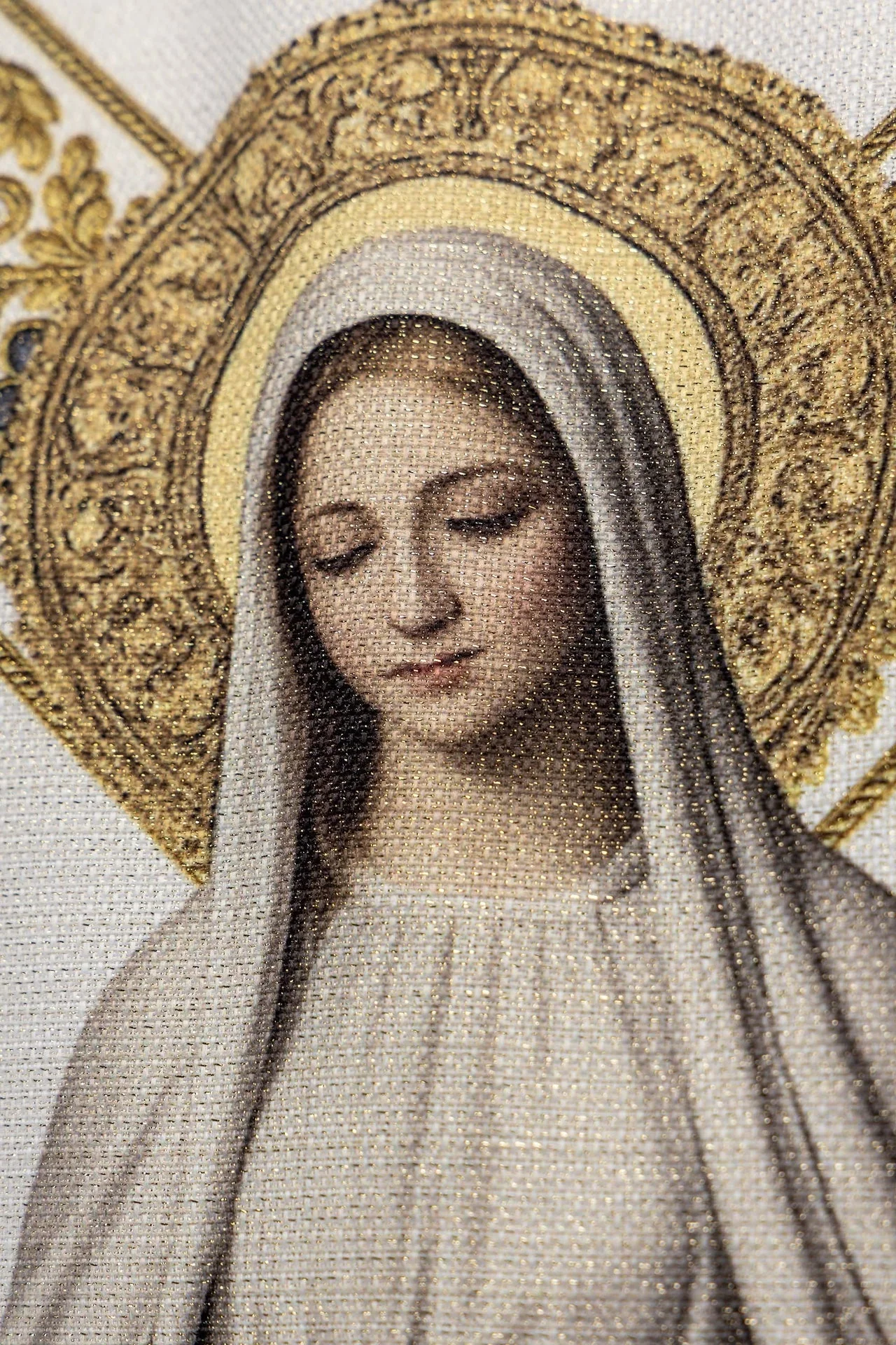 Printed chasuble with the image of Our Lady of Lourdes - Image 5
