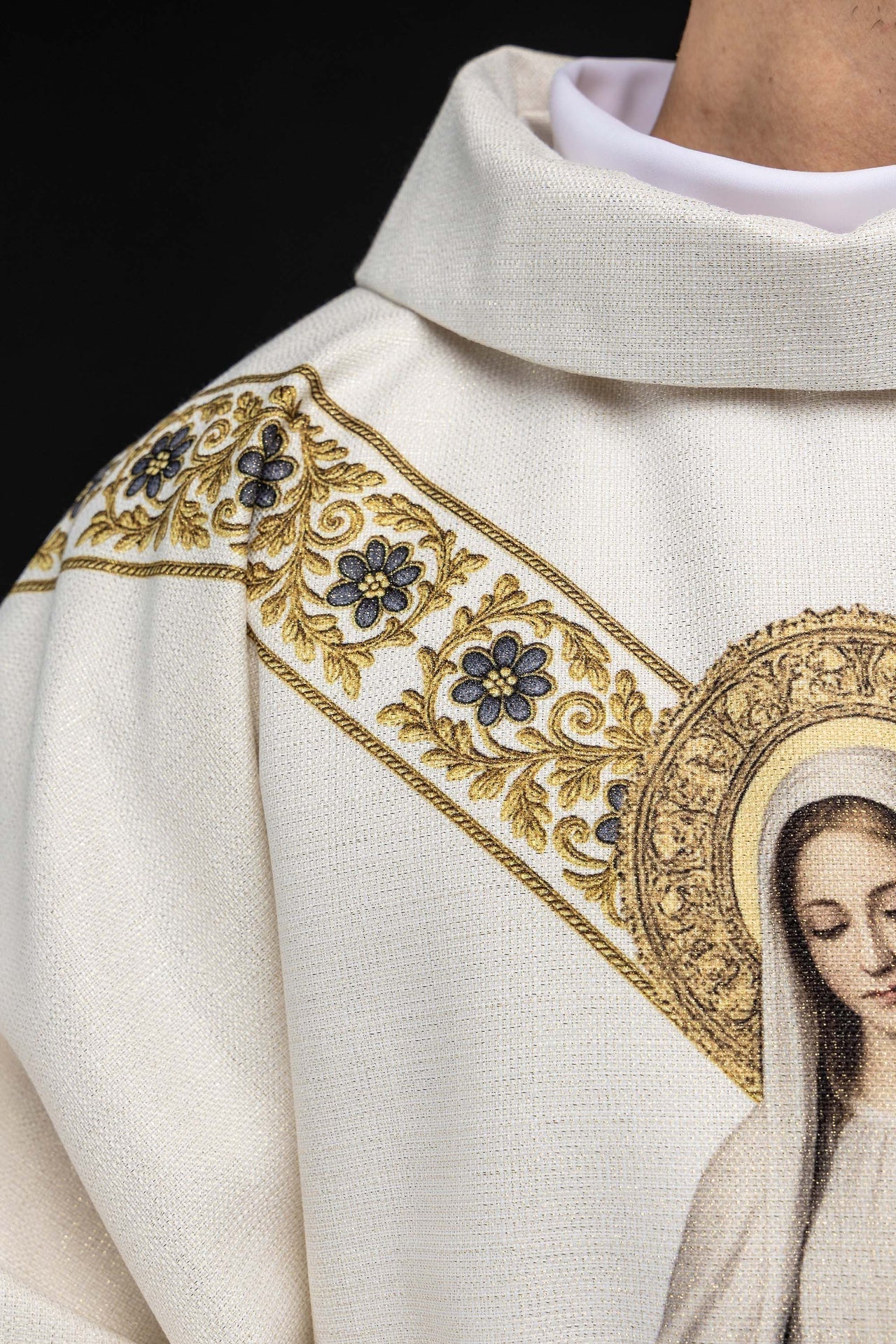 Printed chasuble with the image of Our Lady of Lourdes - Image 6