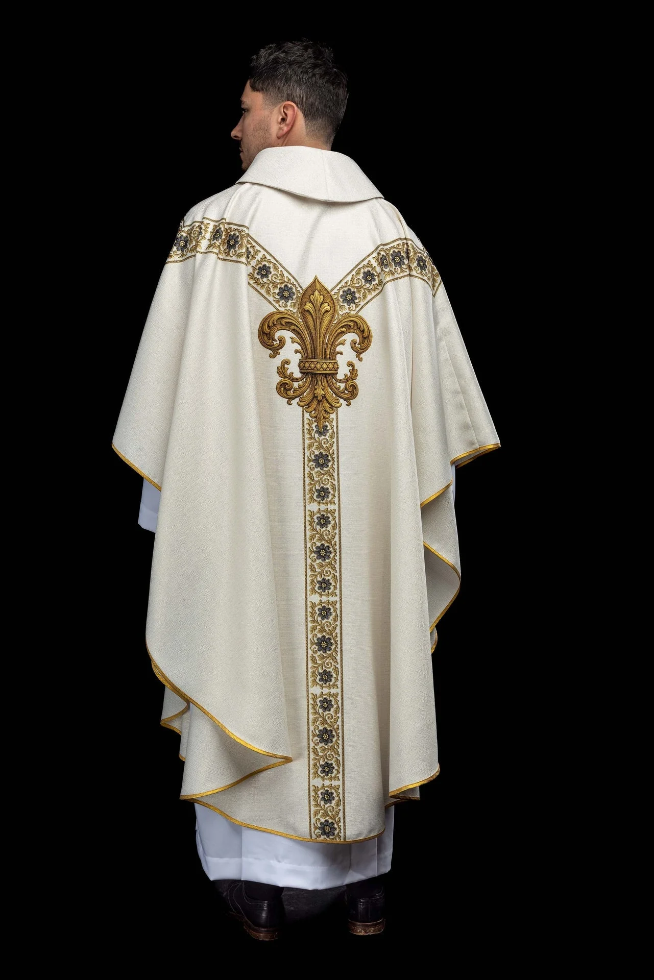 Printed chasuble with the image of the Immaculate Conception - Image 11