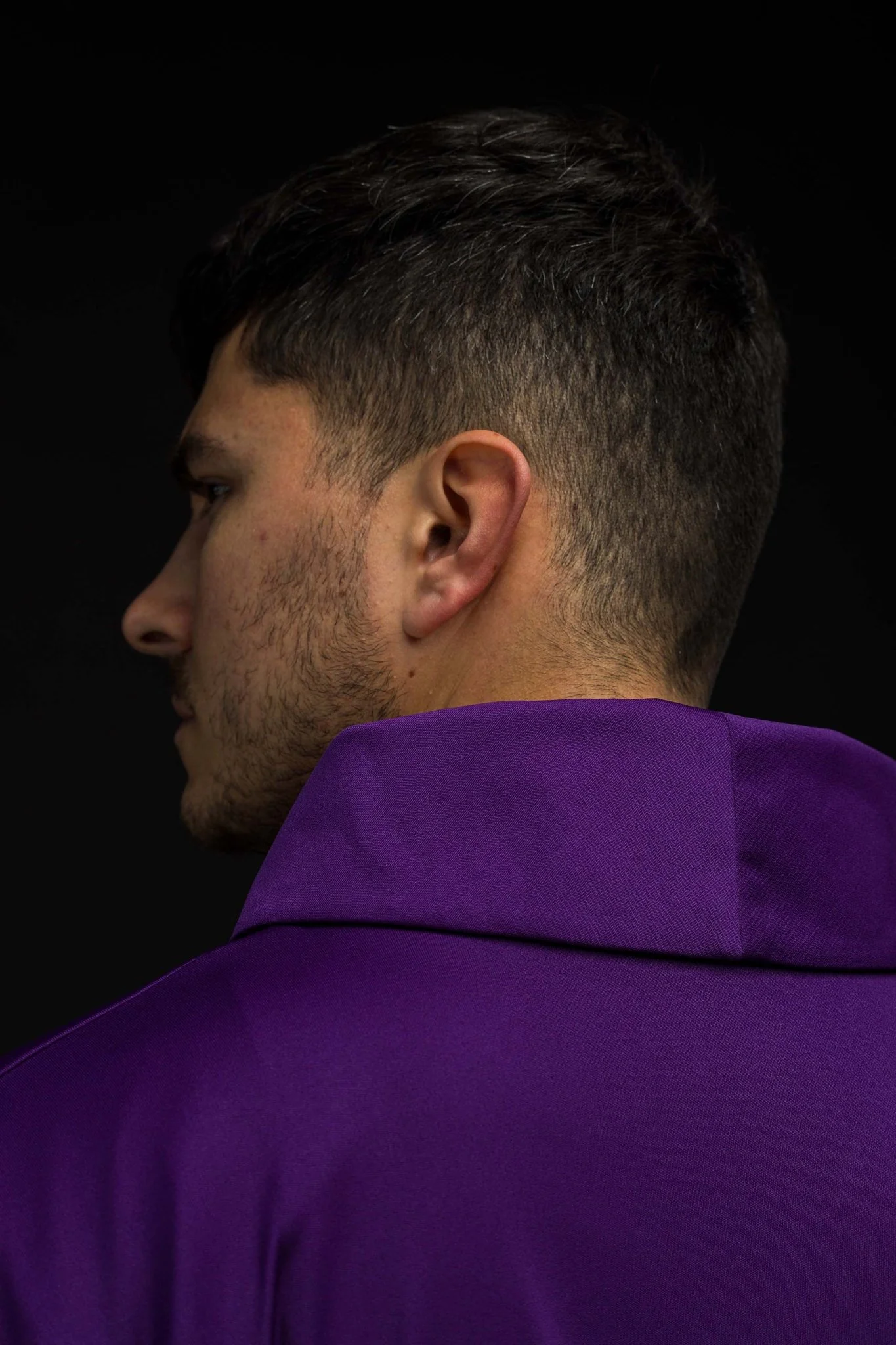 Purple chasuble made of light SACROLITE texture - Image 5