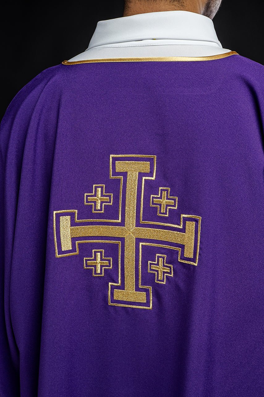 Purple dalmatic with embroidered gold crosses - Image 5