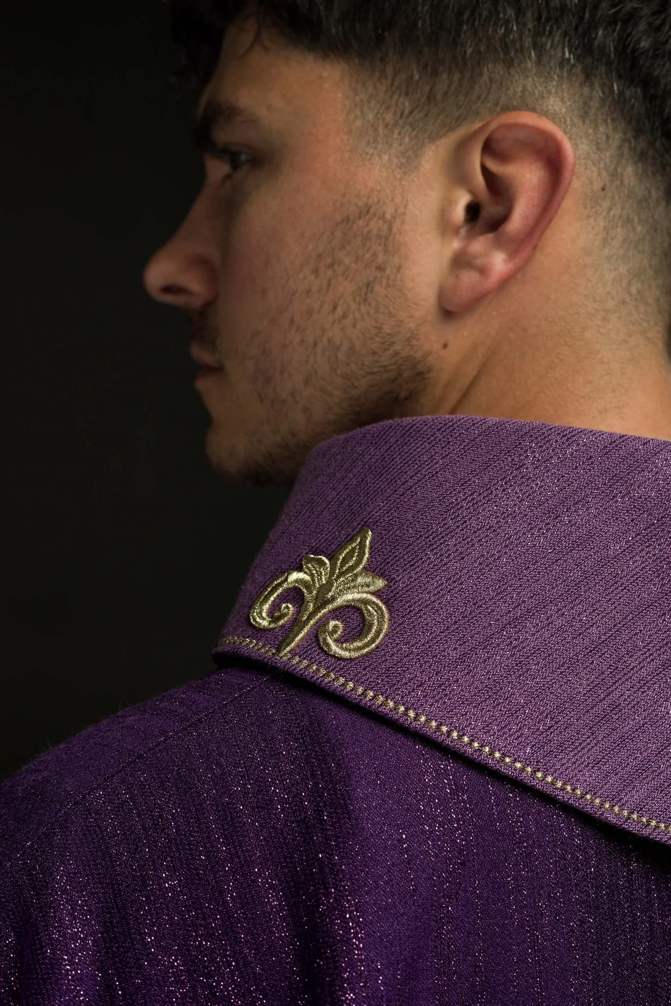Purple Liturgical Chasuble with Embroidered Cross on Decorative Fabric - Image 6