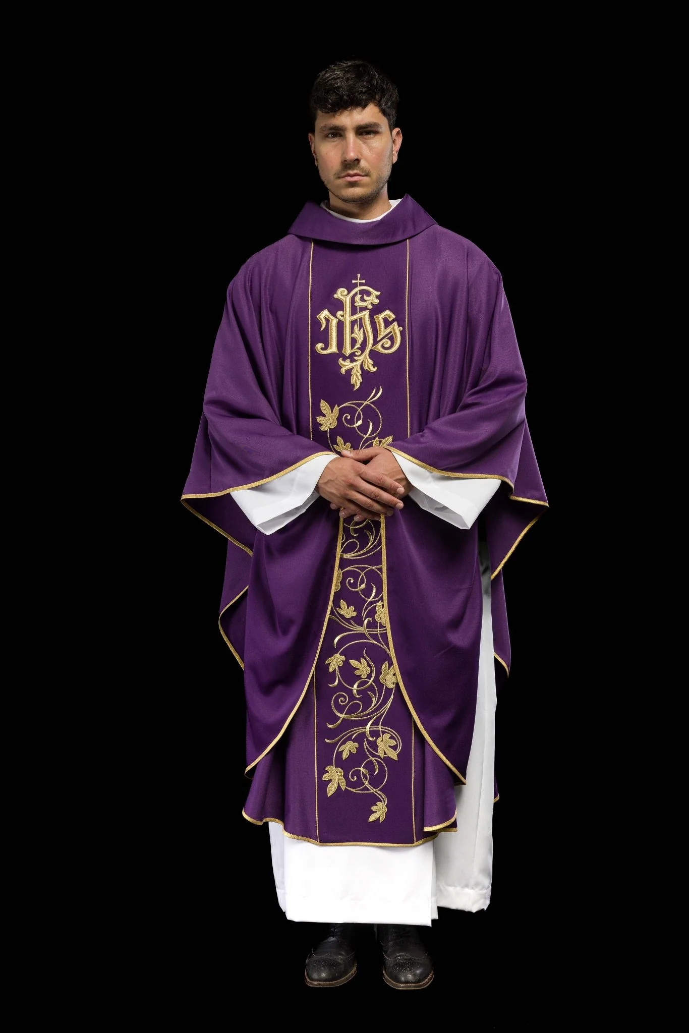 Purple liturgical chasuble with richly decorated belt with floral motif and IHS - Image 8