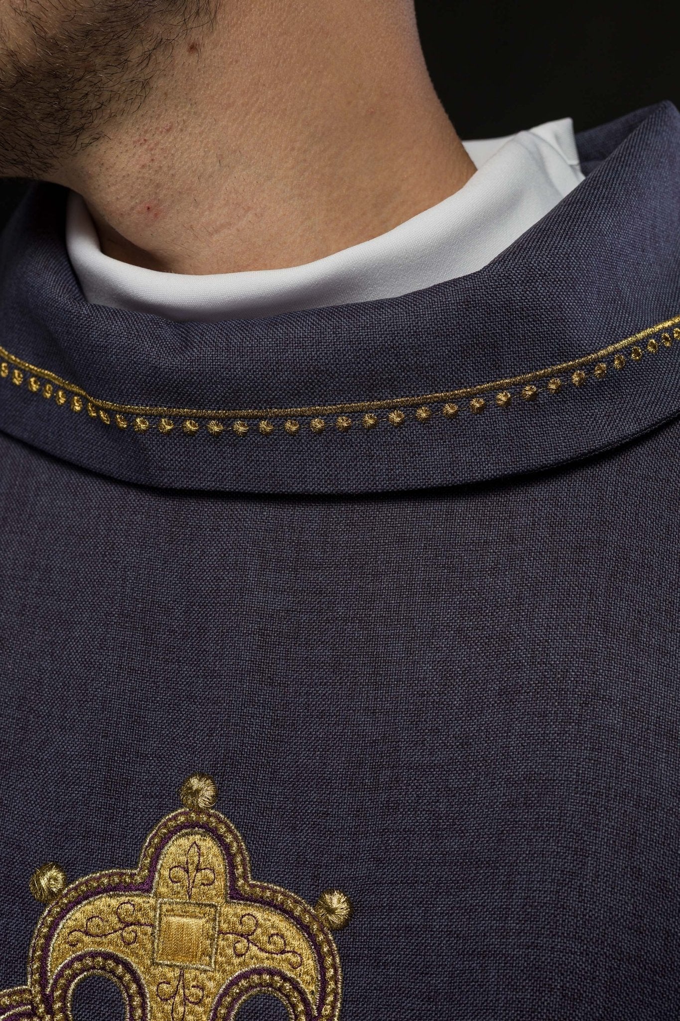 Purple robe with gold PAX embroidery - Image 5