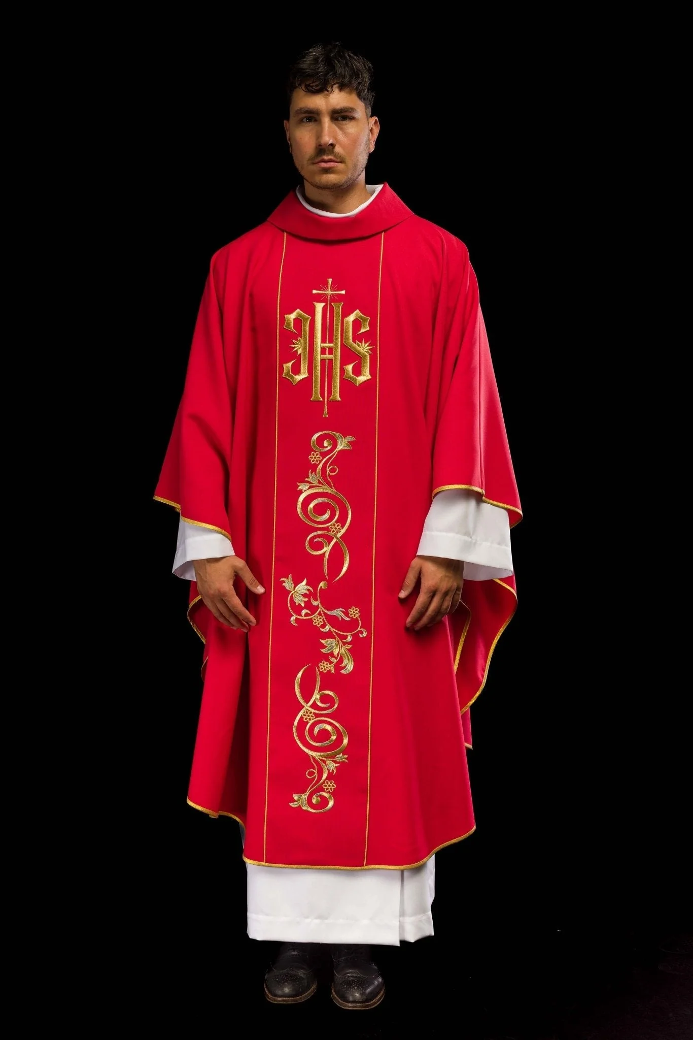 Red chasuble embroidered with IHS - Image 2