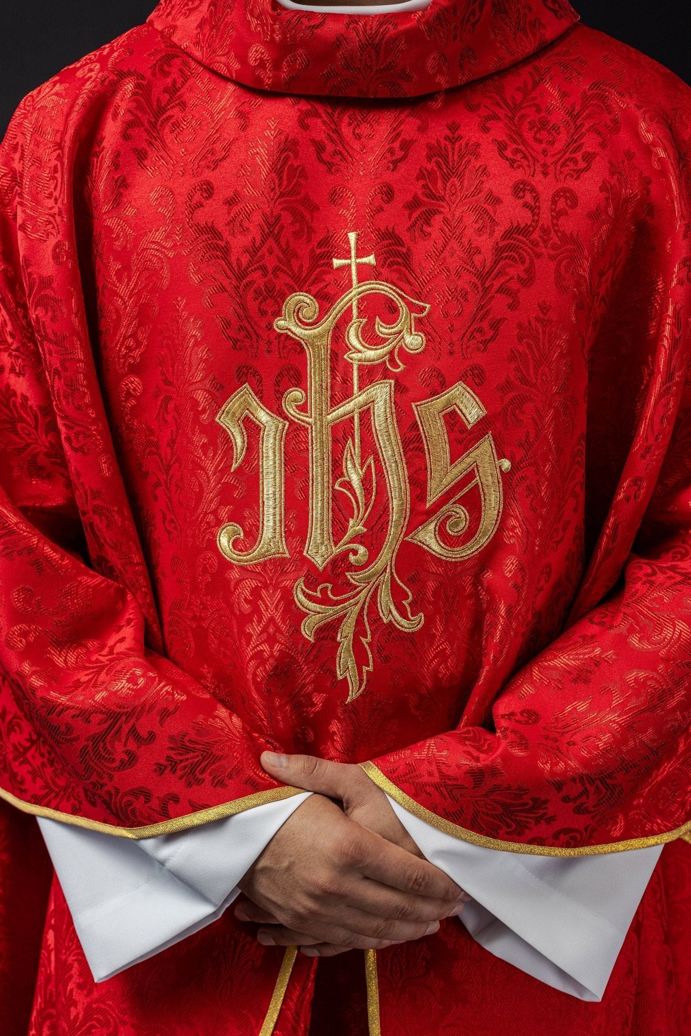 Red chasuble made of floral texture with classic IHS - Image 3