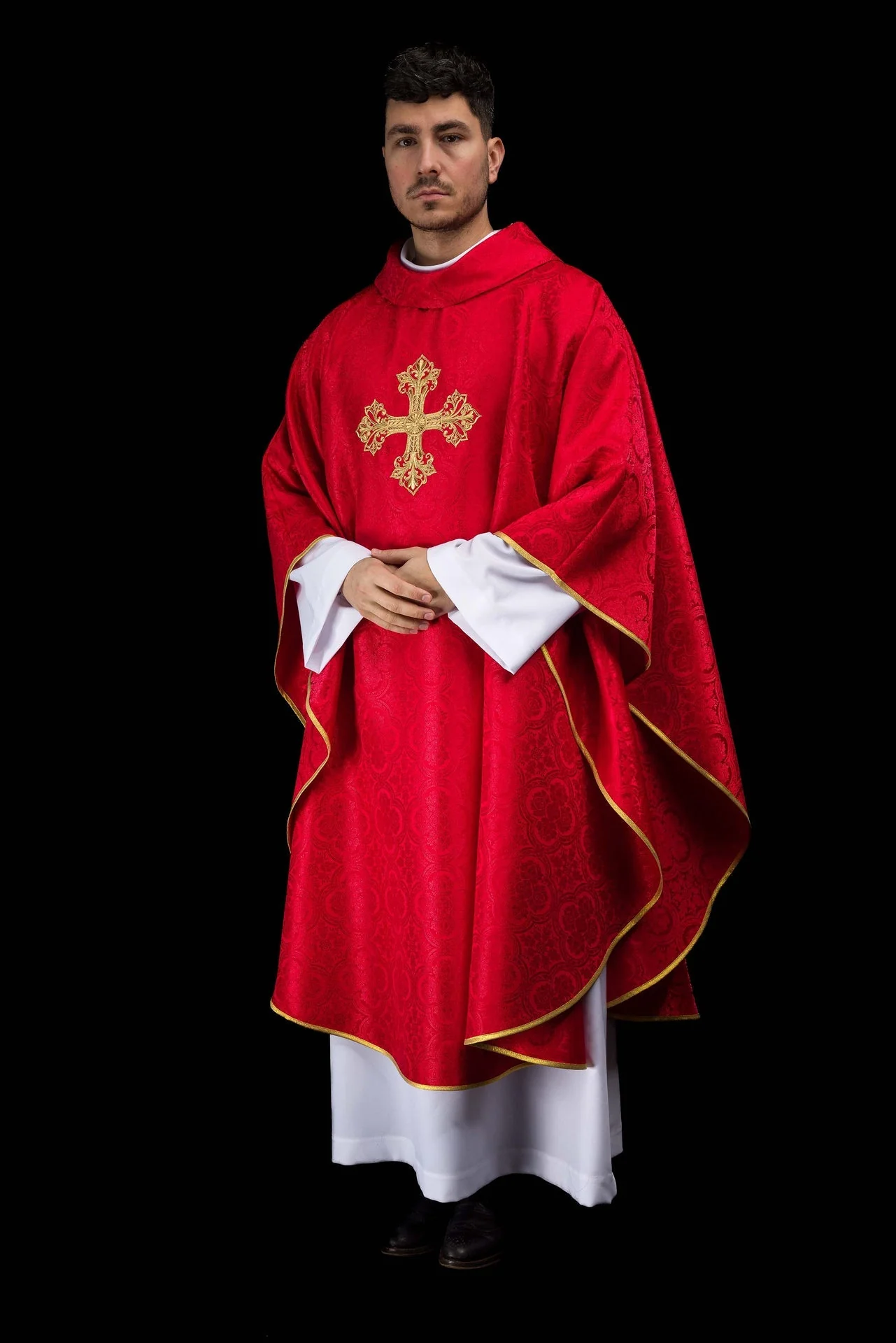Red chasuble with cross jacquard fabric - Image 9