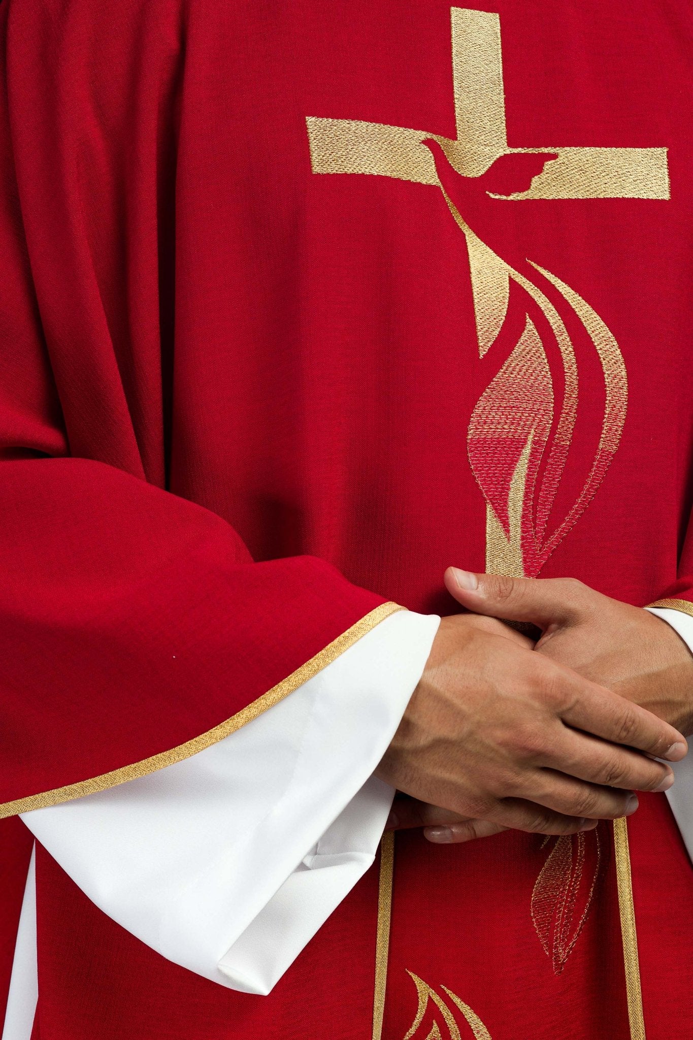 Red Chasuble with embroidery of the Holy Spirit and the Cross - Image 4