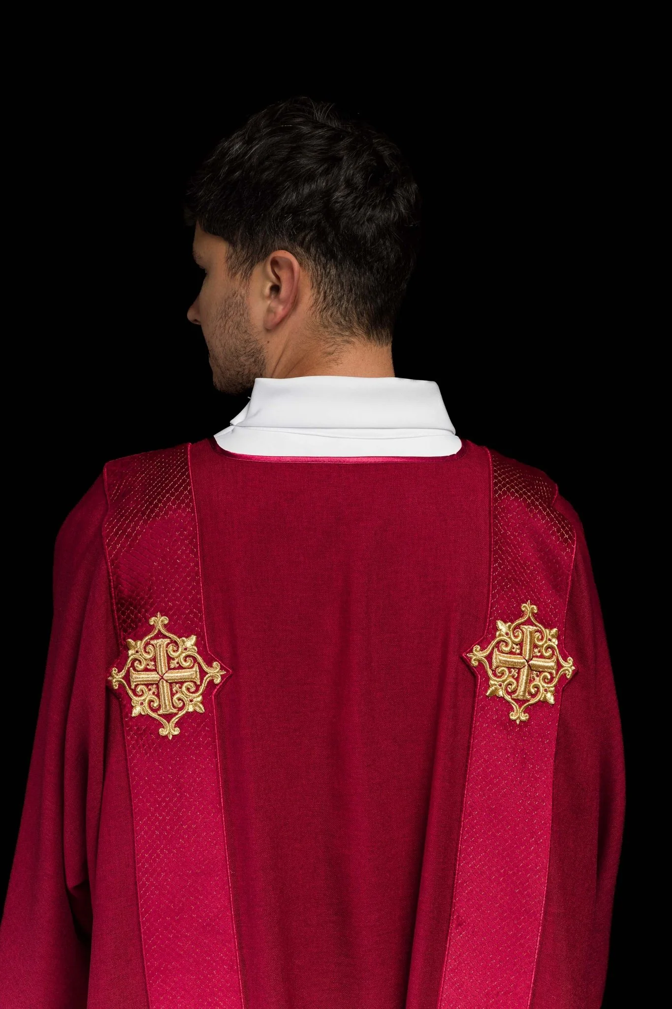 Red dalmatic with velvet bands and cross symbols - Image 8