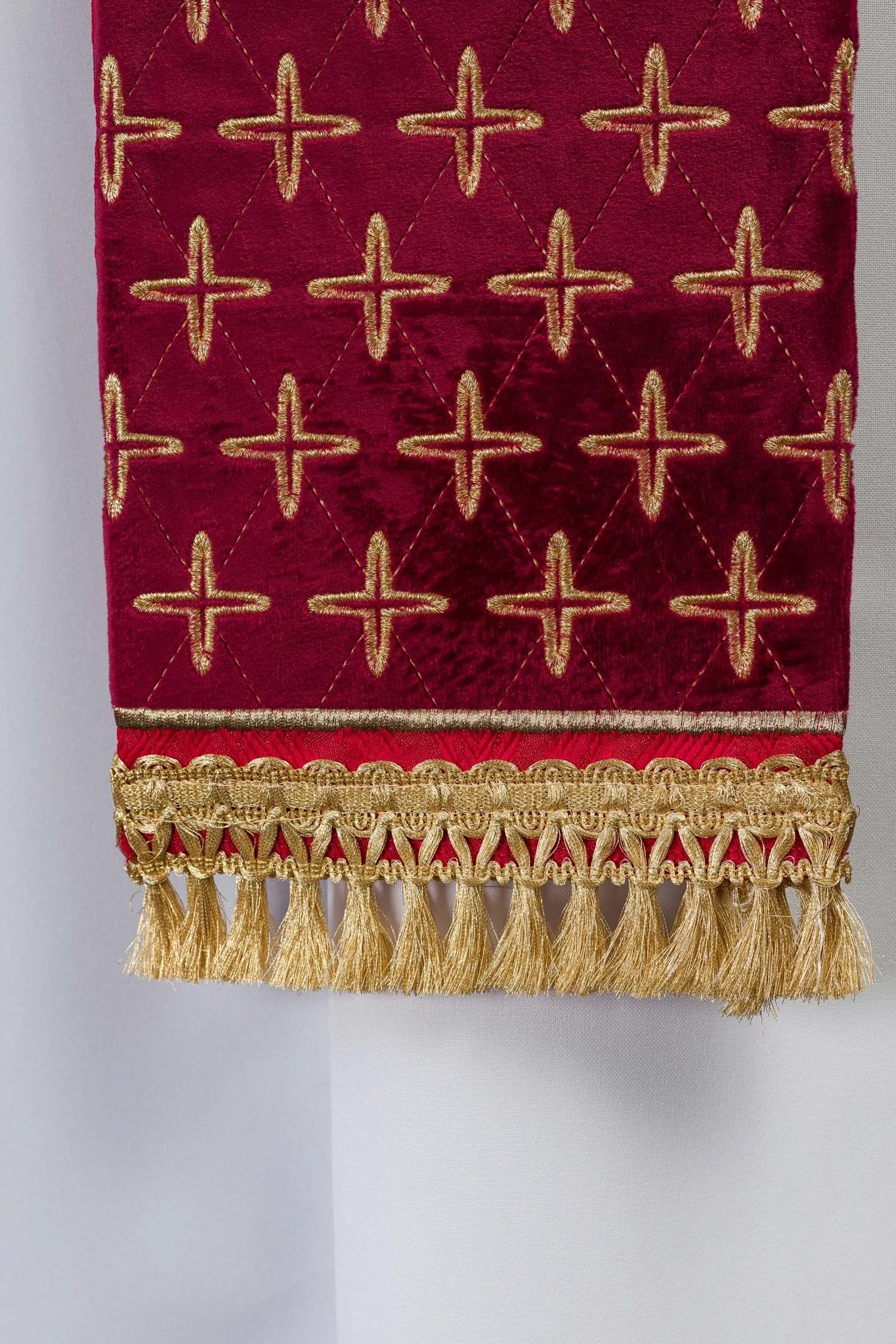 Red Embroidered Jacquard Stole with Cross Motifs - Image 5