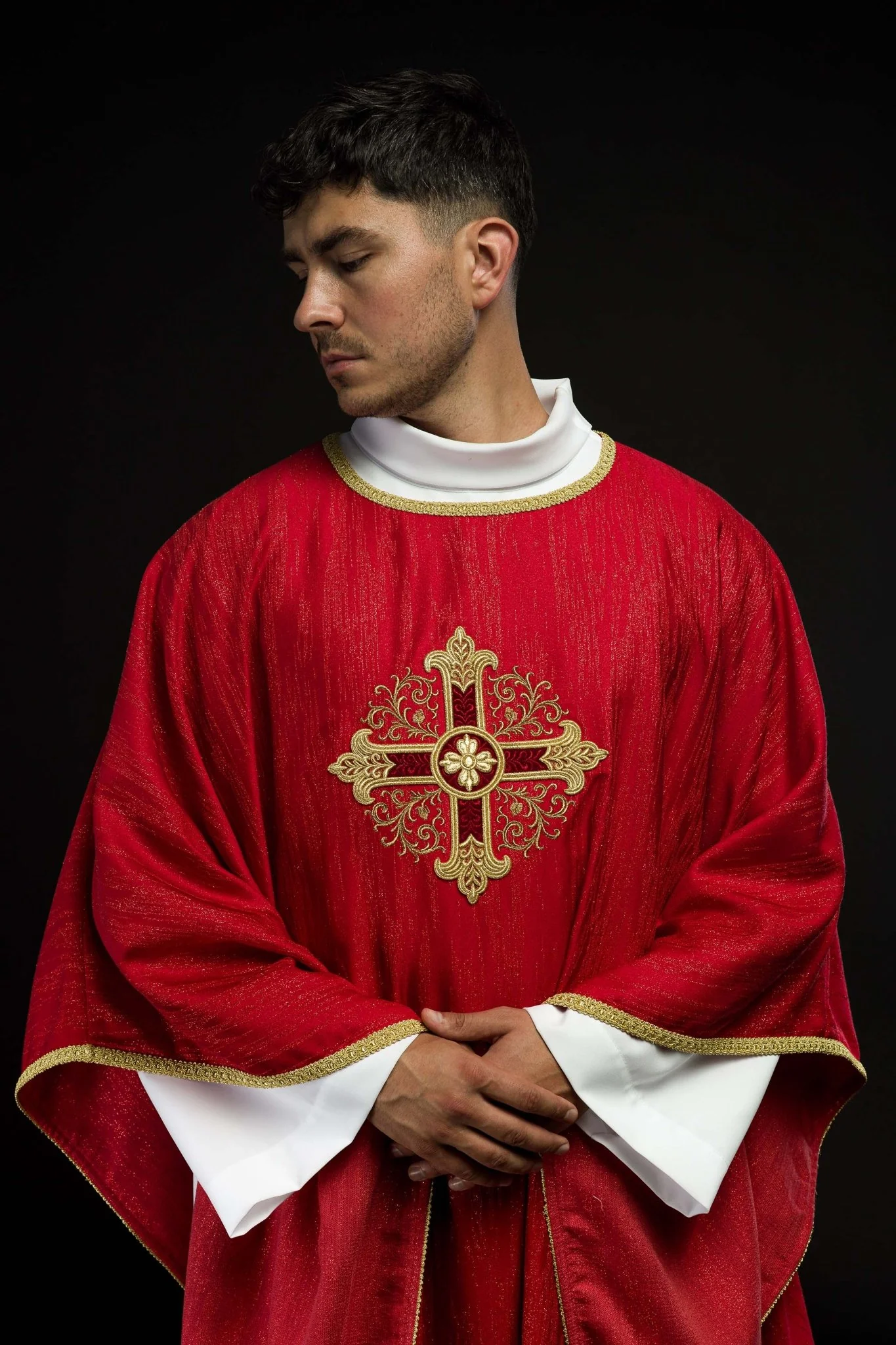Red Liturgical Chasuble with Embroidered Cross on Decorative Fabric - Image 3