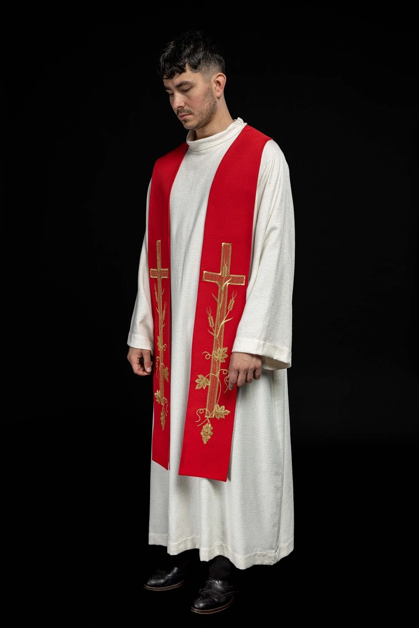 Red priestly stole embroidered with a Cross - Image 5