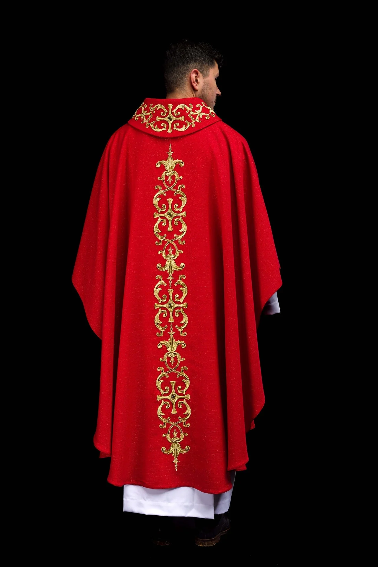 Richly embroidered chasuble with the image of Saint Peter red - Image 8