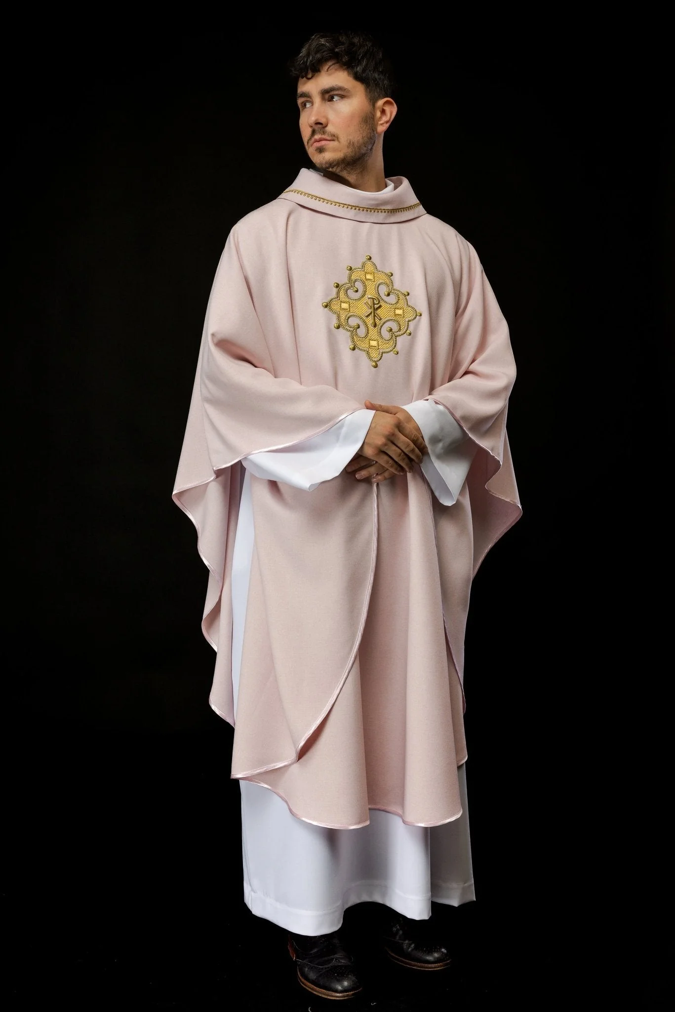 Simple pink chasuble with small PAX motif embroidery - Image 9
