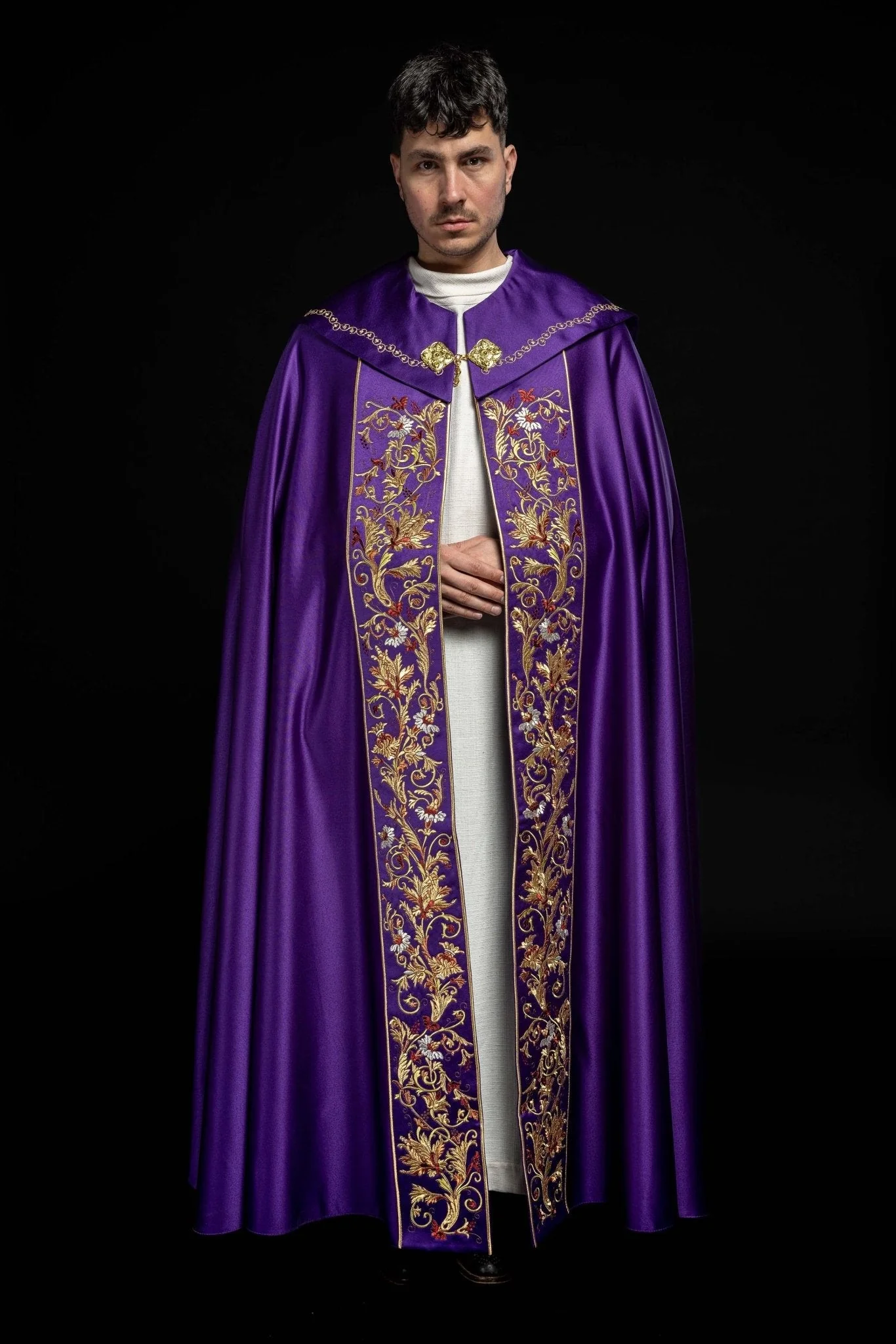 Violet cope with richly gold embroidery - Image 9