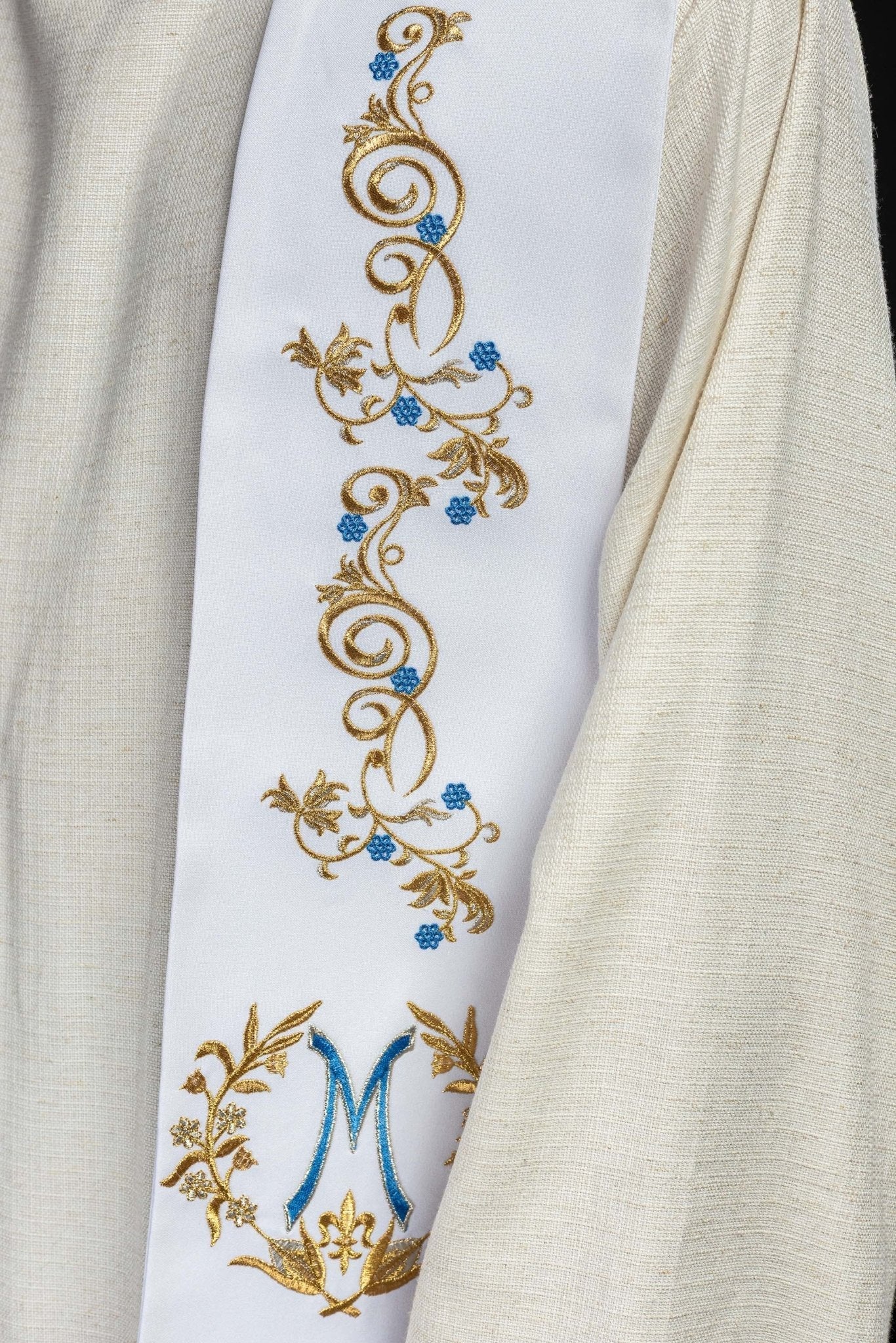 White embroidered Marian priestly stole - Image 4