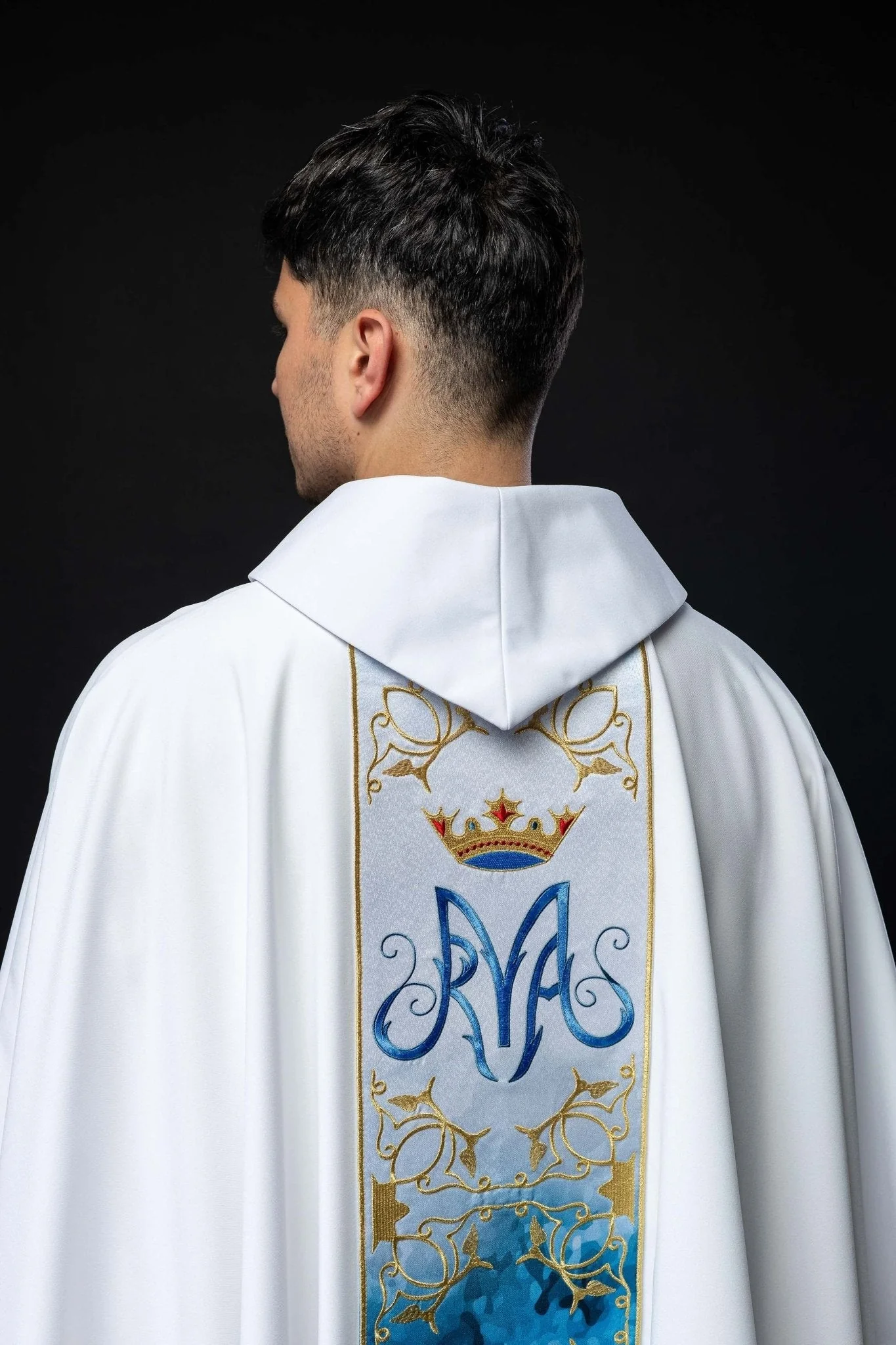 White Marian liturgical chasuble with an embroidered and sublimated belt - Image 5