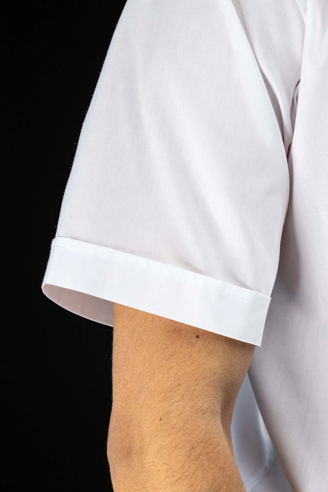 White short-sleeved clerical shirt with clerical collar - Image 4