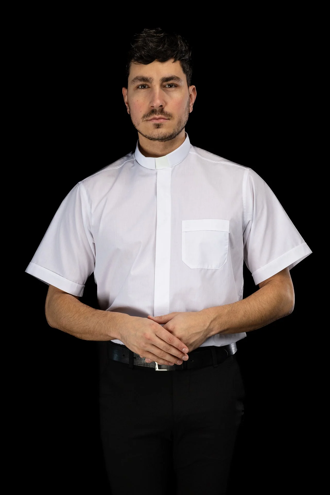 White short-sleeved clerical shirt with clerical collar - Image 8
