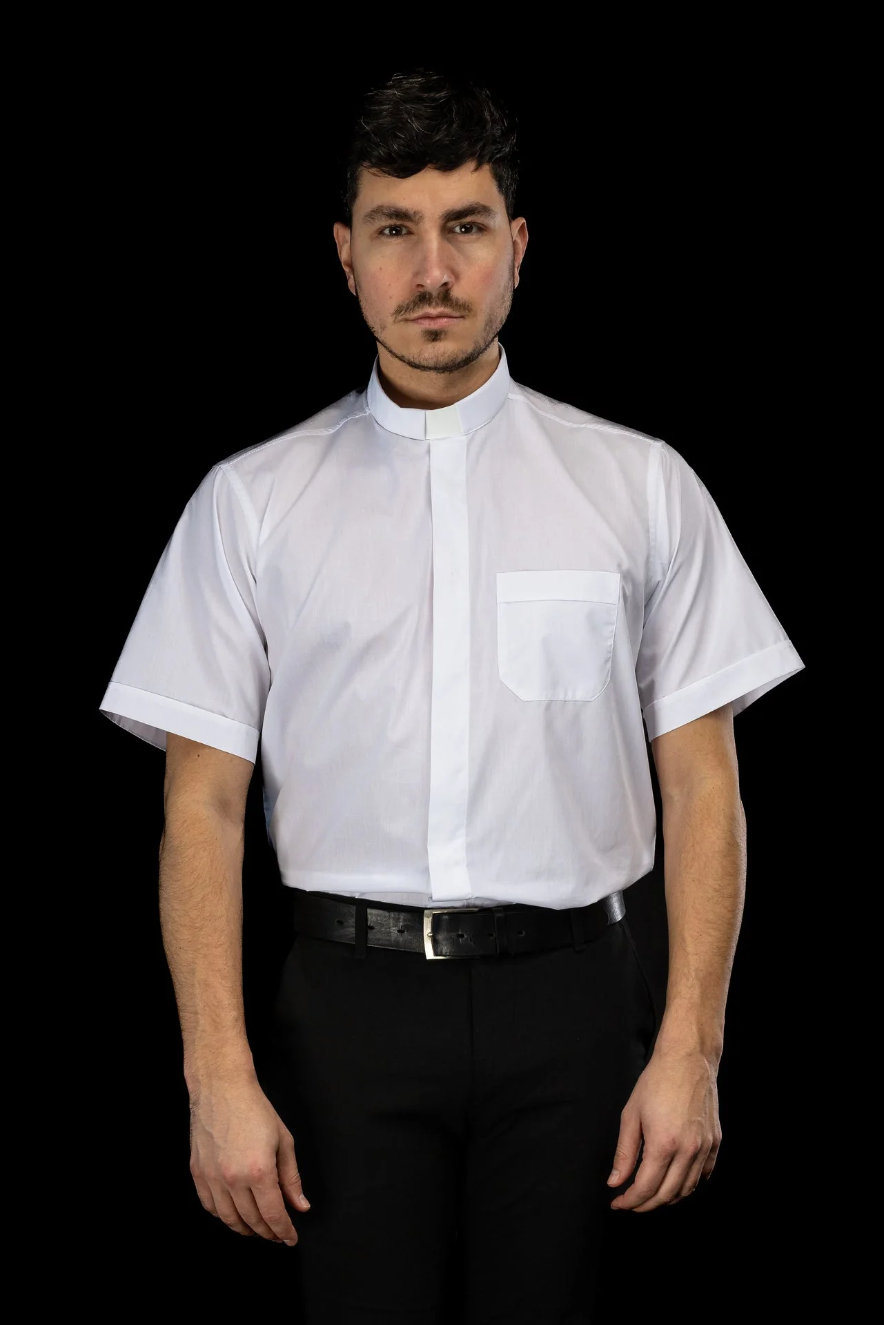 White short-sleeved clerical shirt with clerical collar - Image 9
